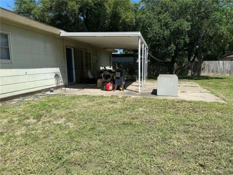 805 W Bennett Street Falfurrias TX 78355