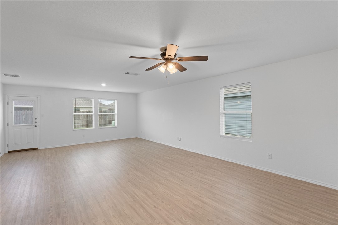 2633 Winterfell Street Corpus Christi TX 78415