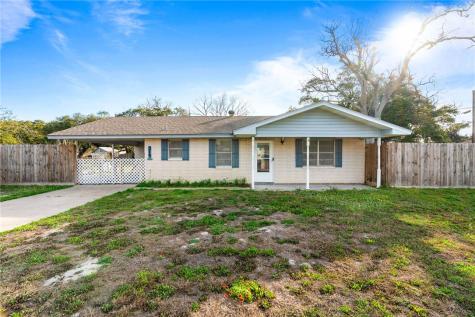 315 W Greenwood Avenue Aransas Pass TX 78336