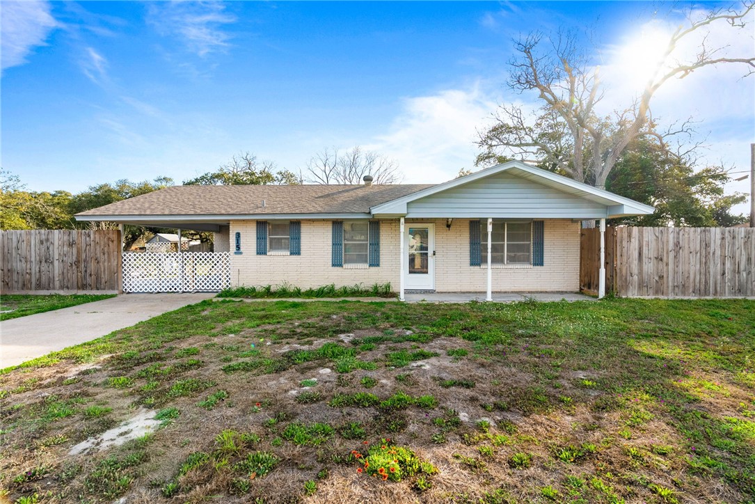315 W Greenwood Avenue Aransas Pass TX 78336