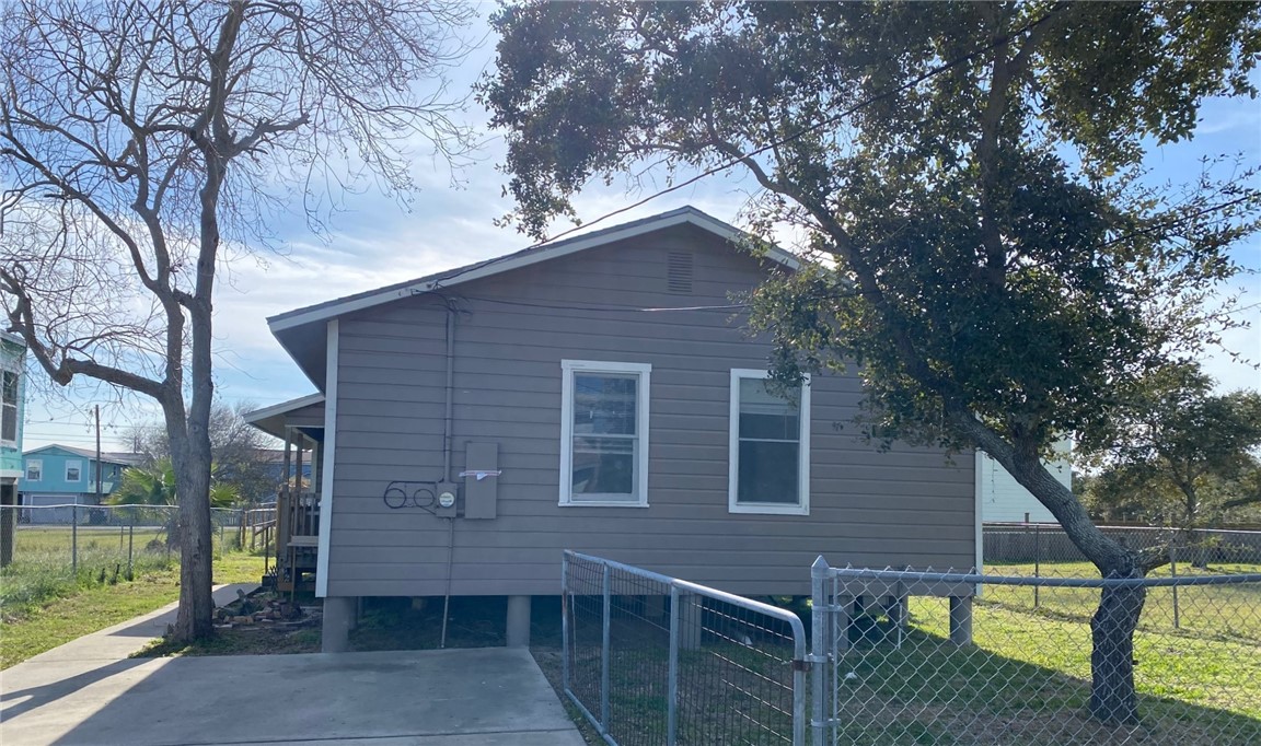 229 Courtland Drive Corpus Christi TX 78418