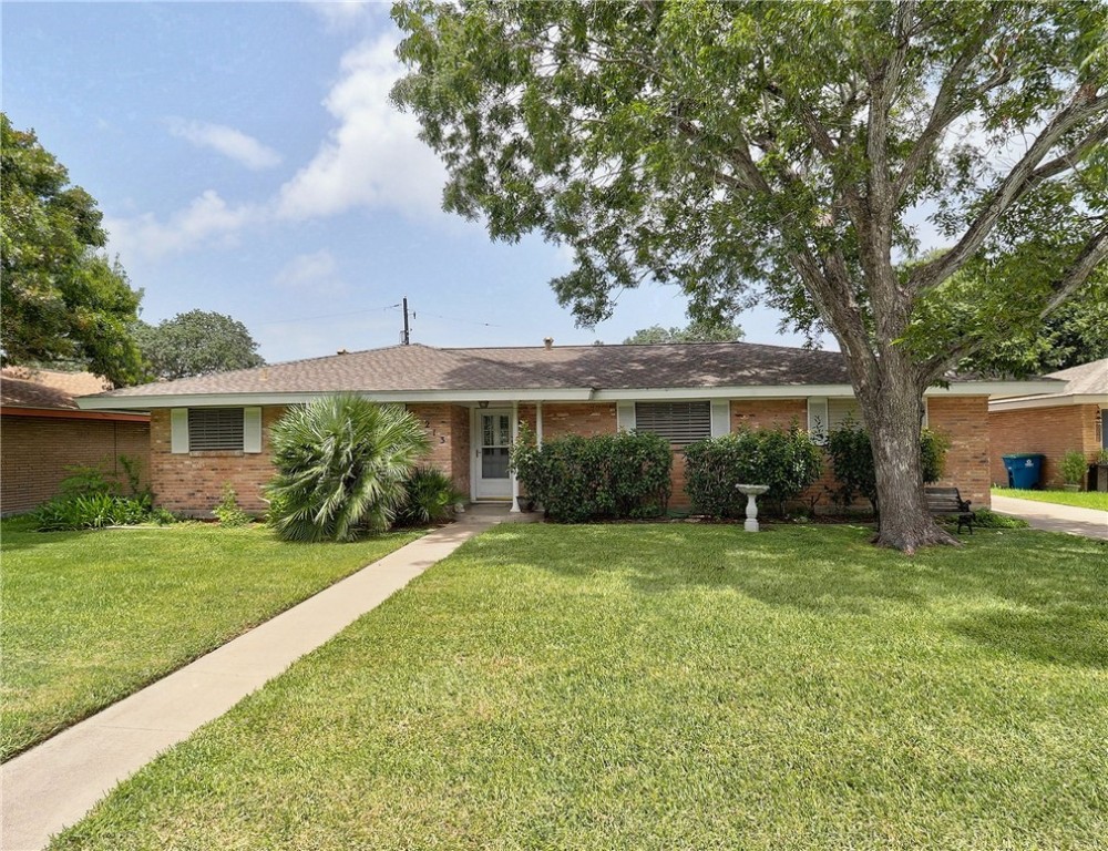 213 Driftwood Drive Portland TX 78374