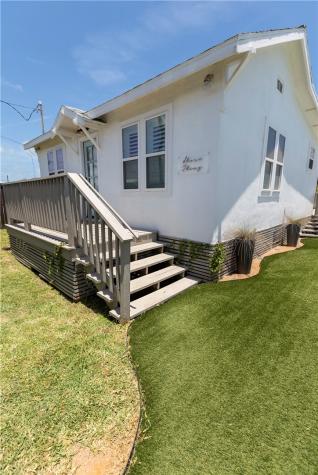 227 S 11th Street Port Aransas TX 78373