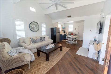 227 S 11th Street Port Aransas TX 78373