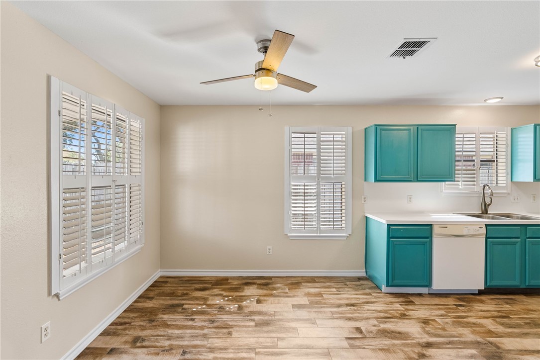 2822 Saint Peter Street Corpus Christi TX 78418