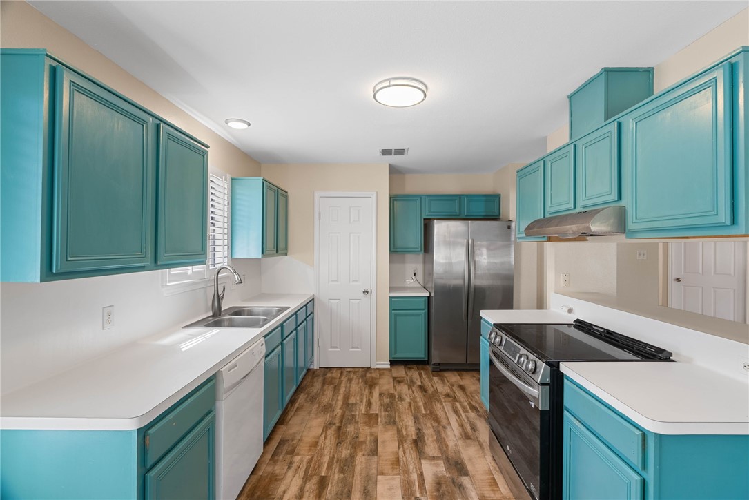 2822 Saint Peter Street Corpus Christi TX 78418