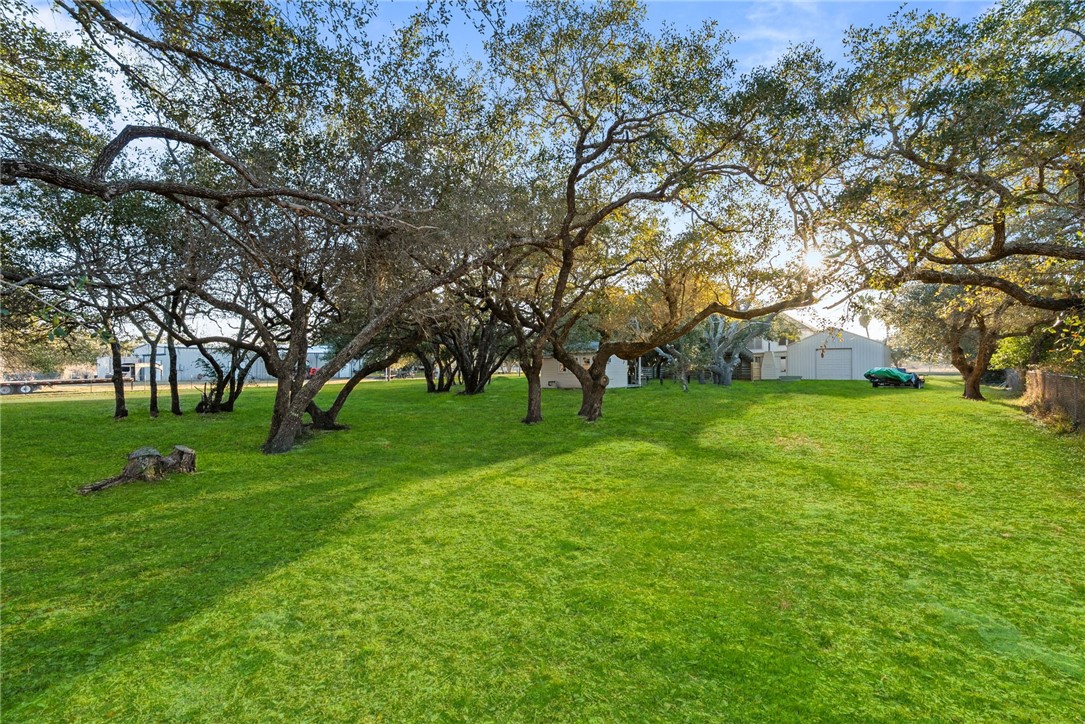 422 Spanish Wood Drive Rockport TX 78382