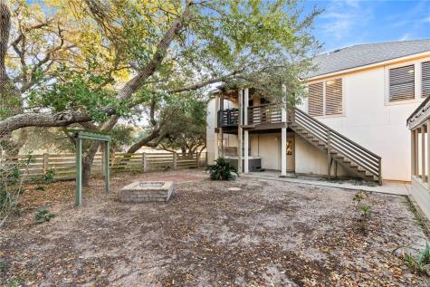 422 Spanish Wood Drive Rockport TX 78382