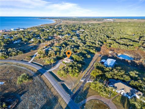 422 Spanish Wood Drive Rockport TX 78382