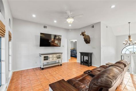 422 Spanish Wood Drive Rockport TX 78382