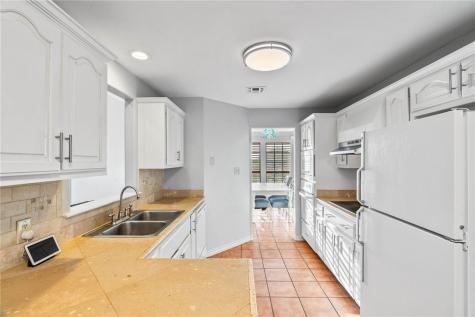 422 Spanish Wood Drive Rockport TX 78382