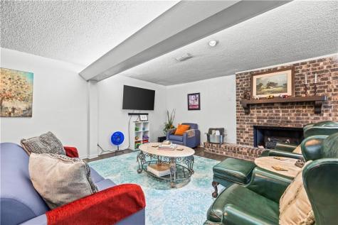 134 Daniel Moore Street Portland TX 78374