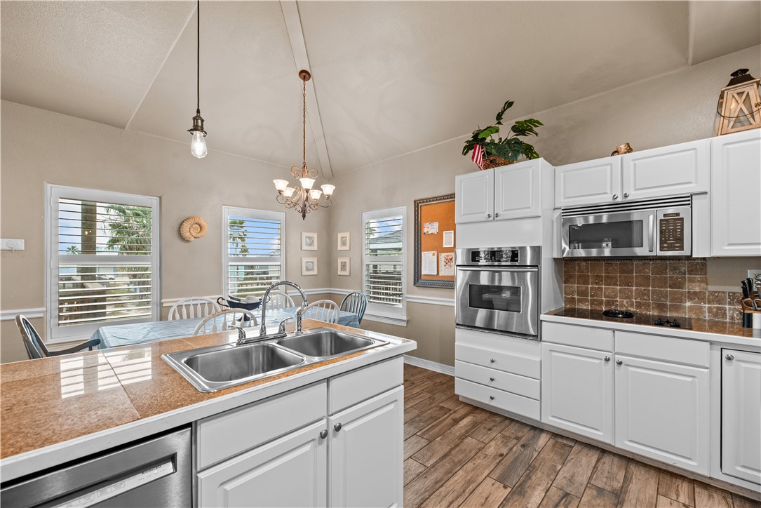 634 Dolphin Creek Port Aransas TX 78373