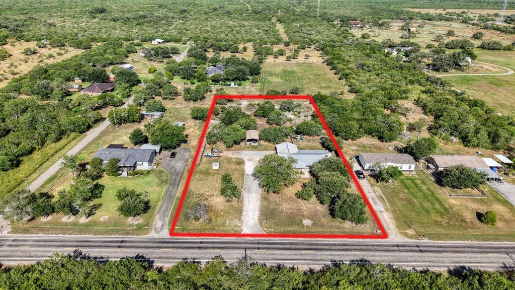 150 Fm 1360 Woodsboro TX 78393