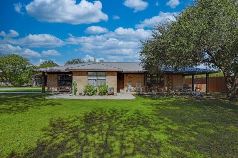 150 Fm 1360 Woodsboro TX 78393