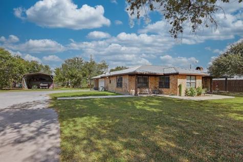 150 Fm 1360 Woodsboro TX 78393