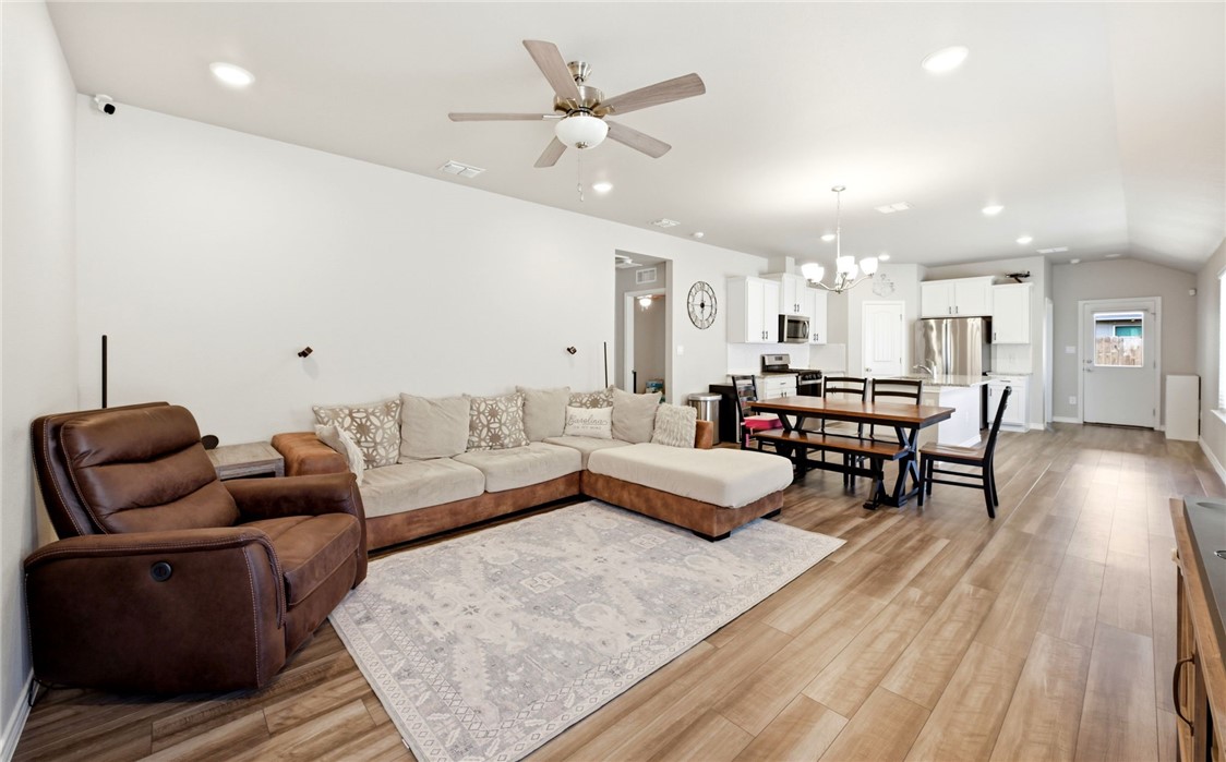 7609 Bullrider Drive Corpus Christi TX 78414
