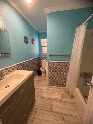 2542 Avenue F Ingleside TX 78362