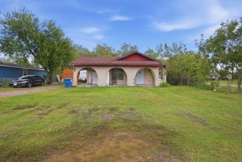 2542 Avenue F Ingleside TX 78362