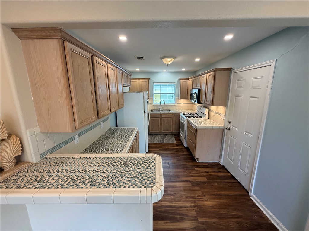 637 Naples Street Corpus Christi TX 78404