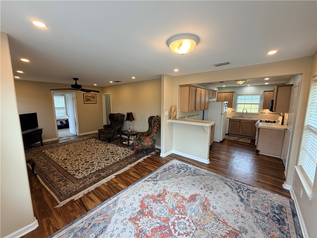 637 Naples Street Corpus Christi TX 78404
