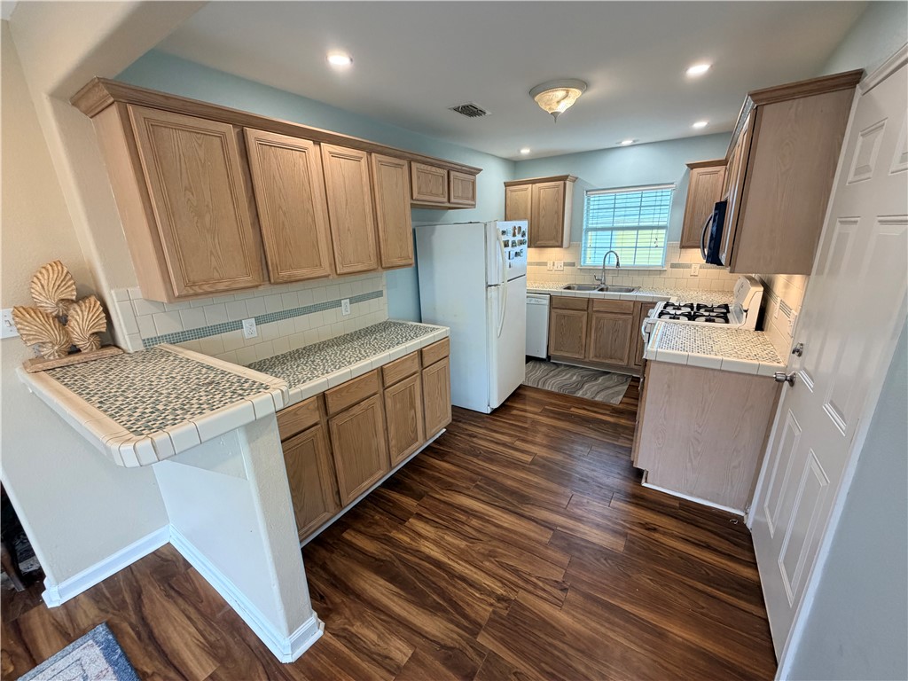 637 Naples Street Corpus Christi TX 78404