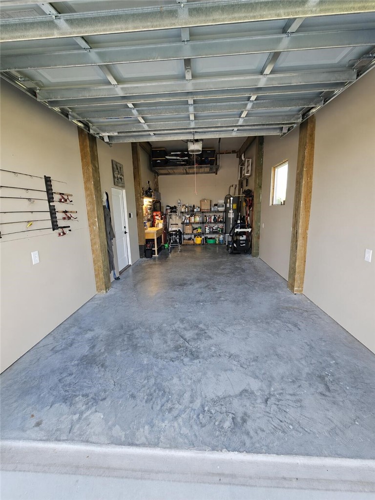 1525 S Live Oak Street Rockport TX 78382