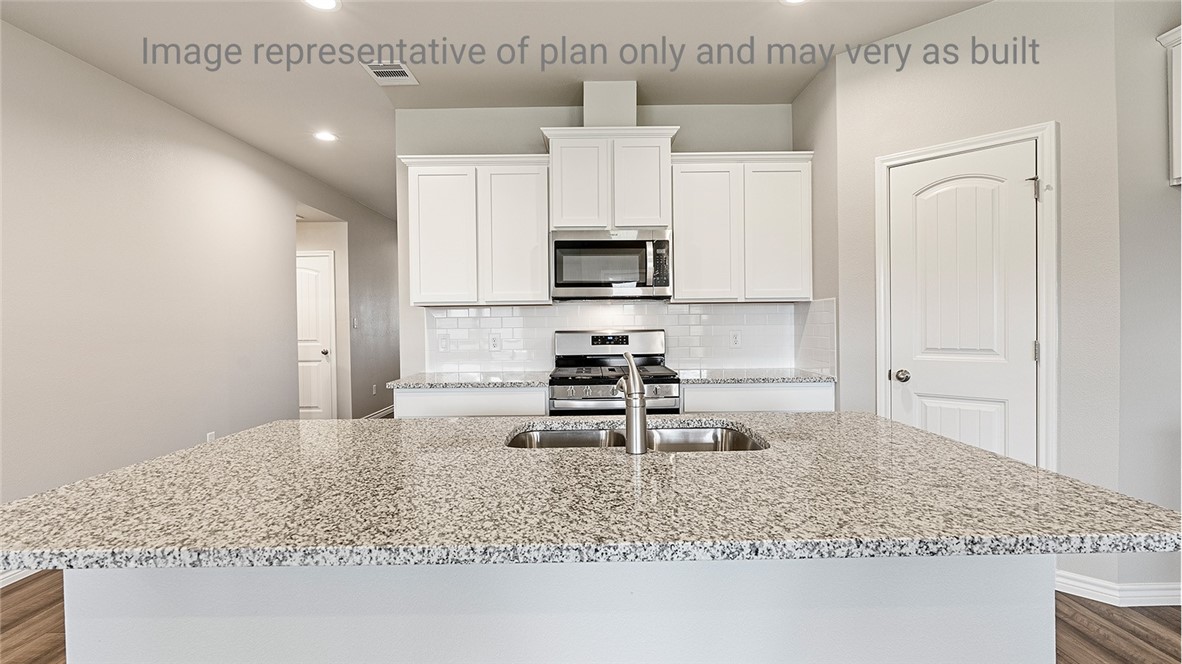 2669 Eltonne Garden Drive Corpus Christi TX 78415
