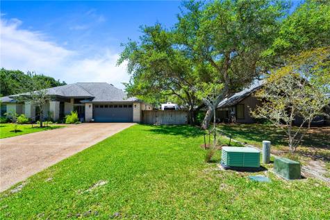 112 Poquito Drive Rockport TX 78382