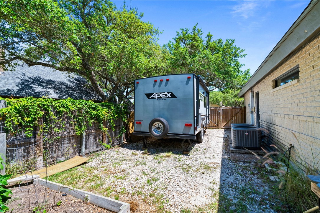 112 Poquito Drive Rockport TX 78382