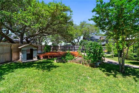 112 Poquito Drive Rockport TX 78382