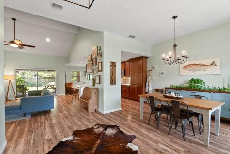 112 Poquito Drive Rockport TX 78382
