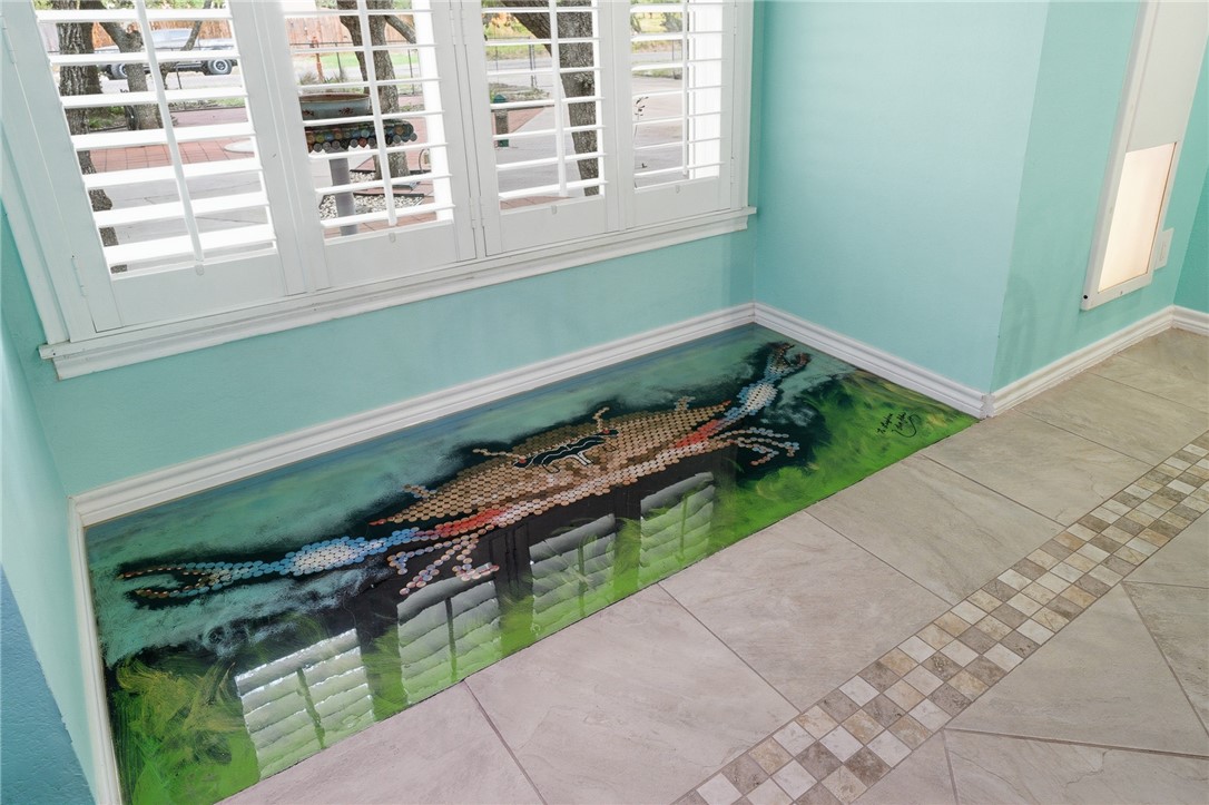 318 Traylor Avenue Rockport TX 78382