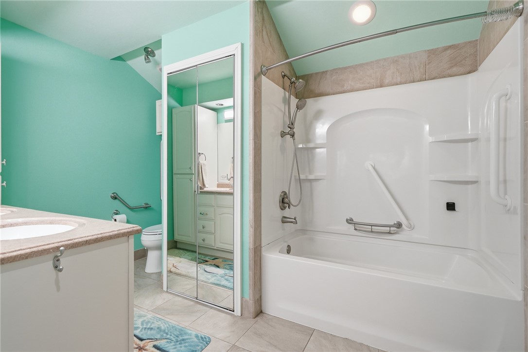 318 Traylor Avenue Rockport TX 78382