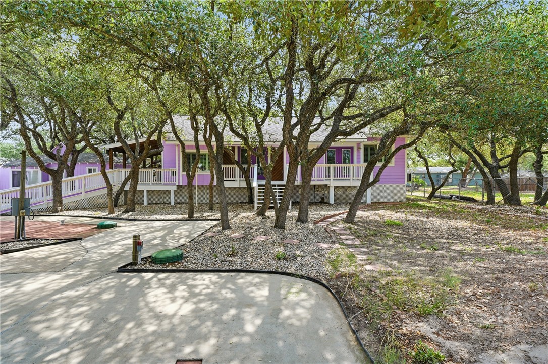 318 Traylor Avenue Rockport TX 78382