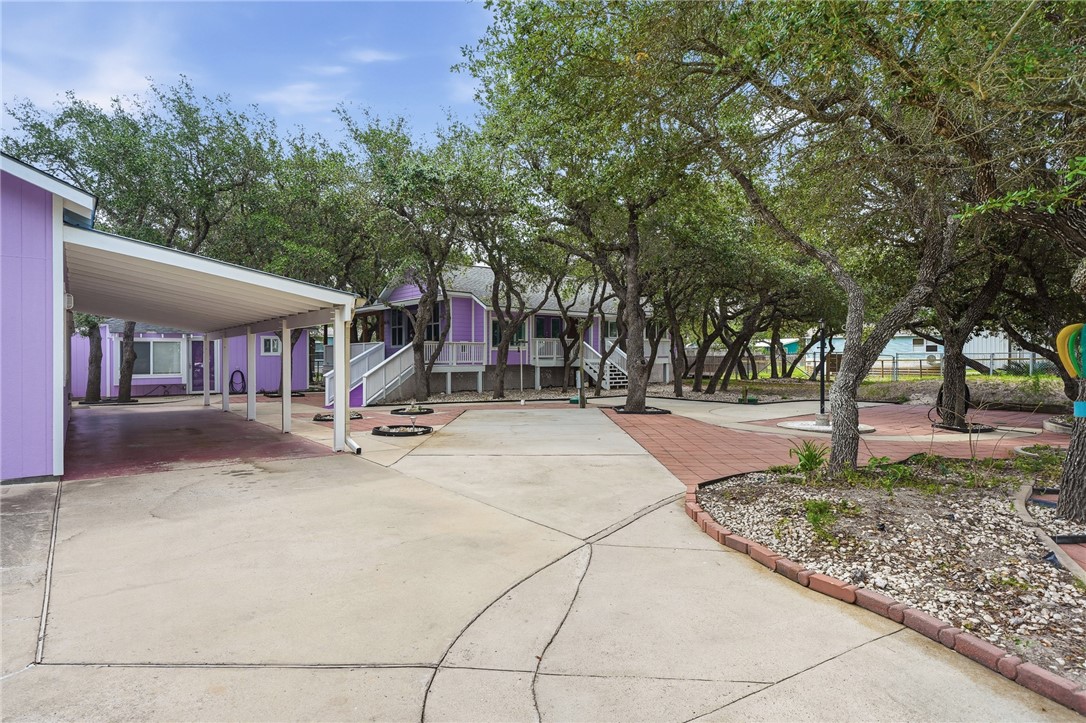 318 Traylor Avenue Rockport TX 78382