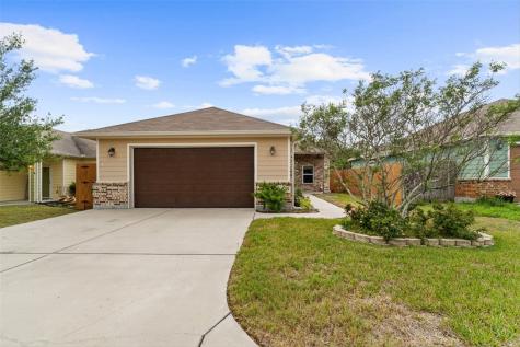 623 W Deberry Avenue Aransas Pass TX 78336