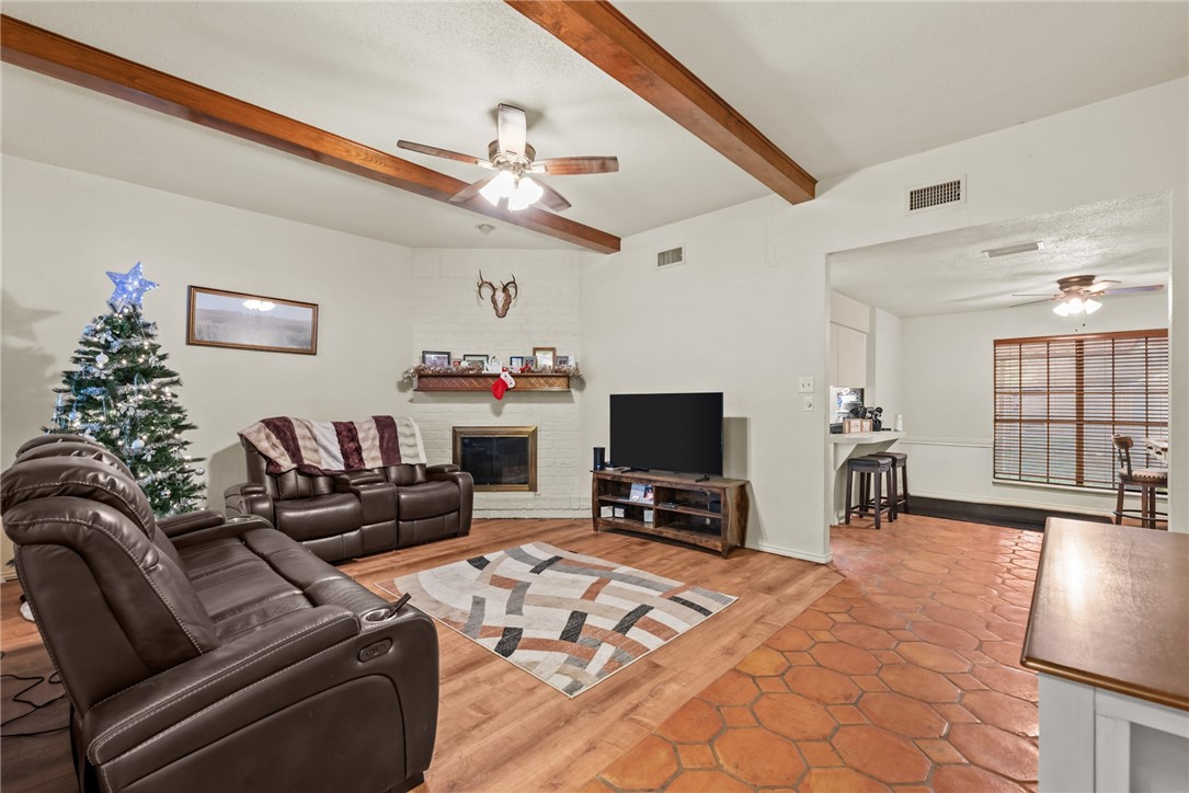 3218 Kennsington Court Corpus Christi TX 78414