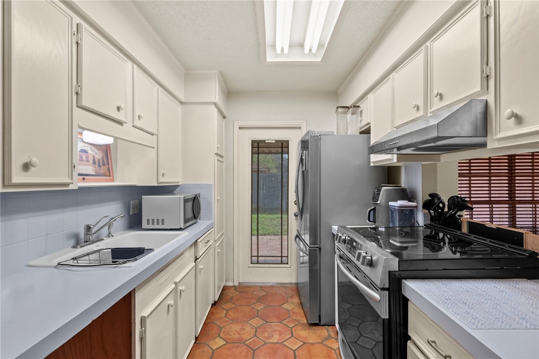 3218 Kennsington Court Corpus Christi TX 78414
