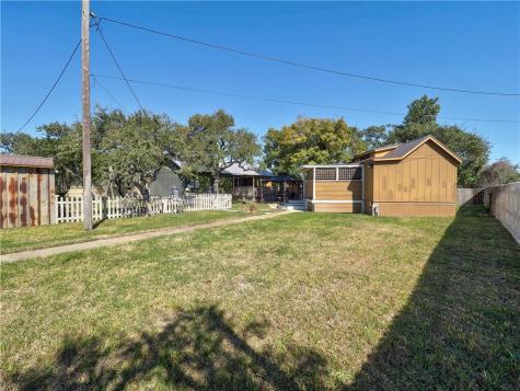 1045 N Mccampbell Aransas Pass TX 78336
