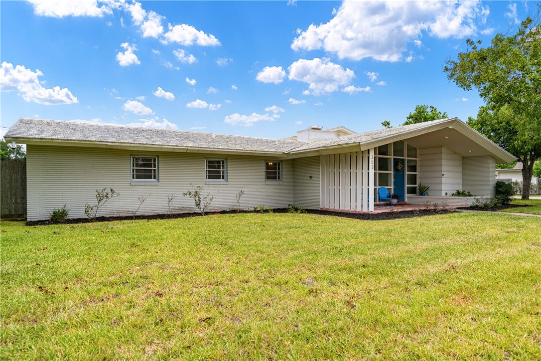 353 Bermuda Place Corpus Christi TX 78411