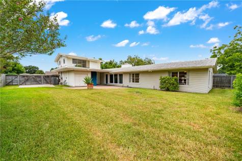 353 Bermuda Place Corpus Christi TX 78411