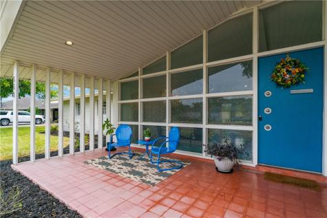 353 Bermuda Place Corpus Christi TX 78411