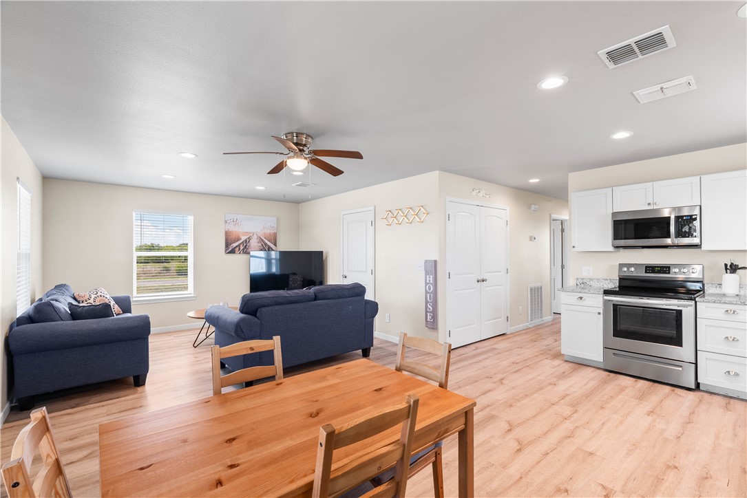 274 Post Oak Lane Rockport TX 78382
