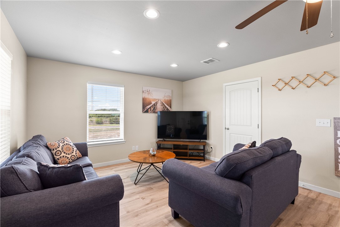 274 Post Oak Lane Rockport TX 78382