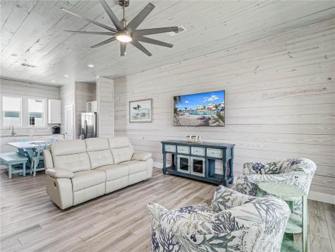 163 Seven Palms Drive Rockport TX 78382