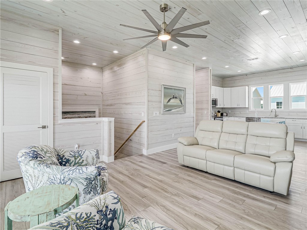 163 Seven Palms Drive Rockport TX 78382