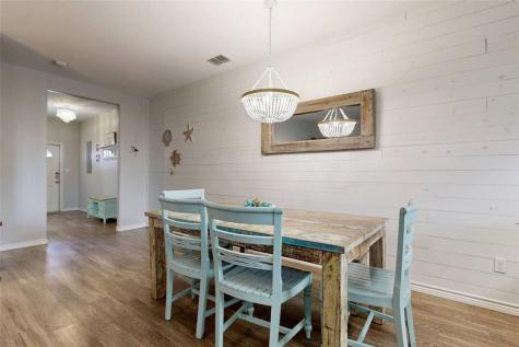 1813 S 11th Street 302 Port Aransas TX 78373