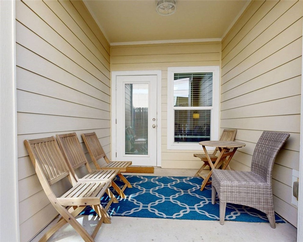 1813 S 11th Street 302 Port Aransas TX 78373