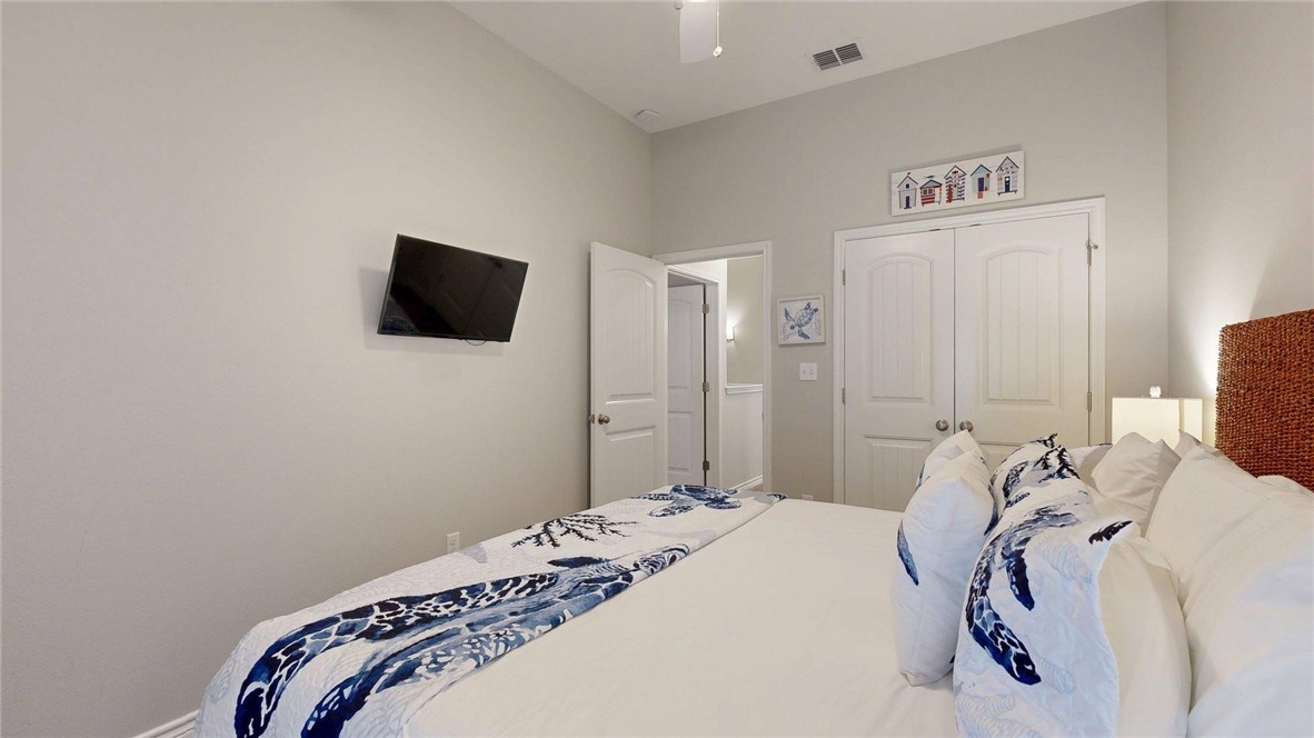 1813 S 11th Street 302 Port Aransas TX 78373